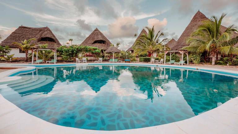 Exploreans Malaika Villas & Beach Club