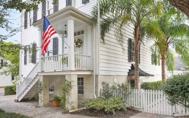 House  Historic District - North