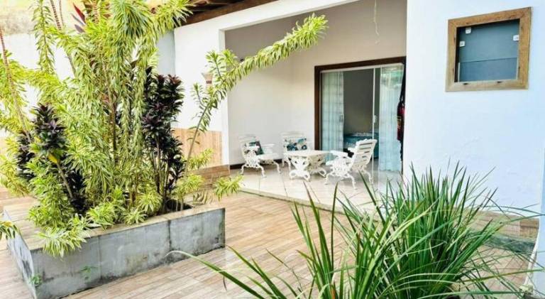 Vacation home with pool | Beach nearby | Pets are welcome — photo 3