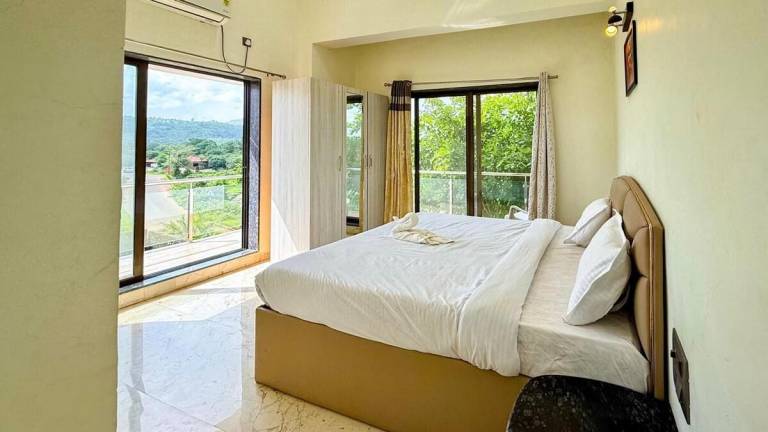 Pineapple pawana Villa 4 BHK with Turf — photo 2