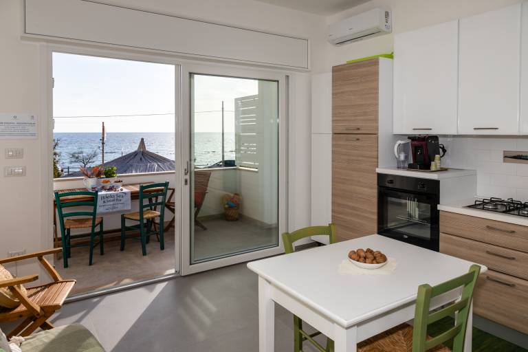 Family-friendly wonderful apartment with terrace | Sea view | Next to the beach | Dogs allowed — photo 2