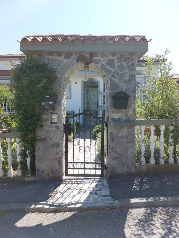 Casa Zgornje Škofije