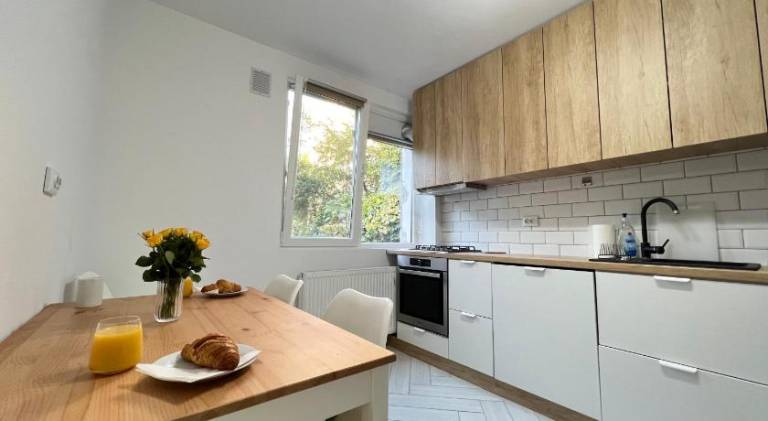 Rental apartment with yard — photo 3