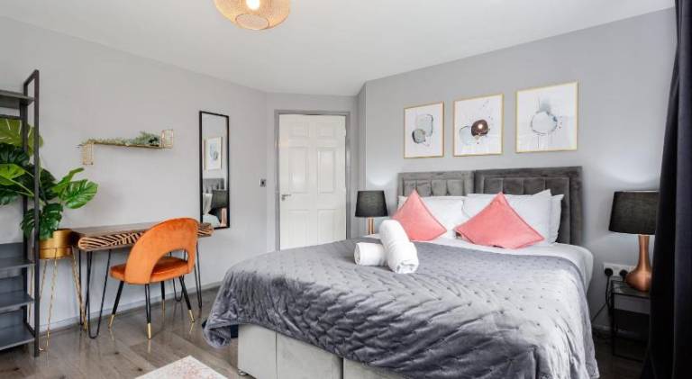 Beautiful rental apartment | Pet-friendly in Salford
