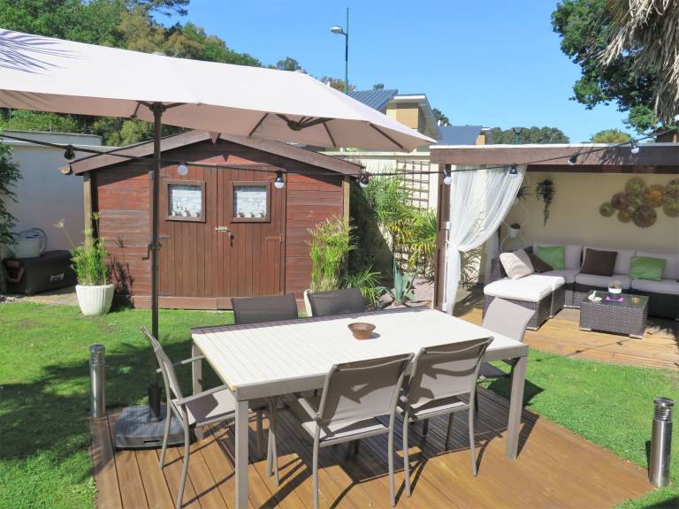 Vacation home with private pool, BBQ & terrace — photo 2