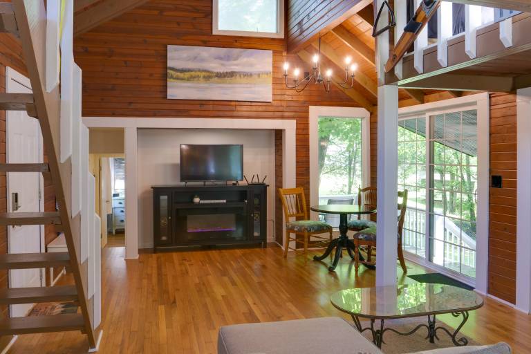 Cozy Tennessee Cabin w/ Deck, Grill & Fire Pit! — photo 4