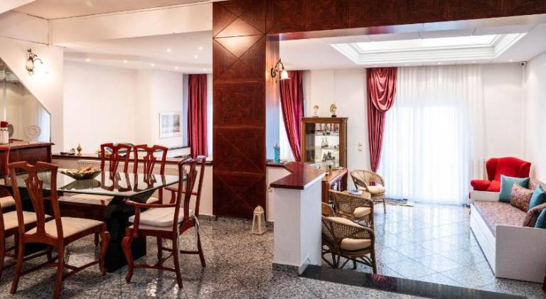 Fully equipped villa with garden & patio | Suitable for remote work | Pet-friendly — photo 3