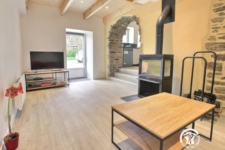 Beautiful gite with patio & yard | Pet-friendly — photo 2