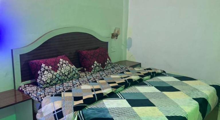 Hotel shree krishna in Rajnagar