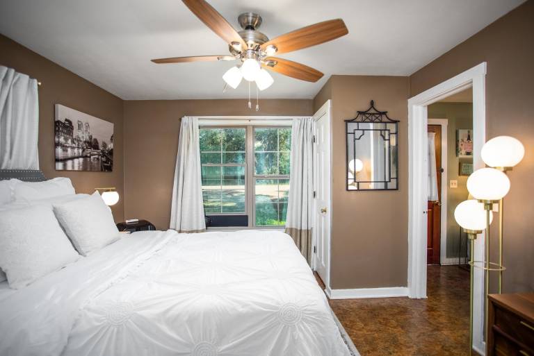Twin Oaks Cottage Hot Tub Pet-friendly — photo 4