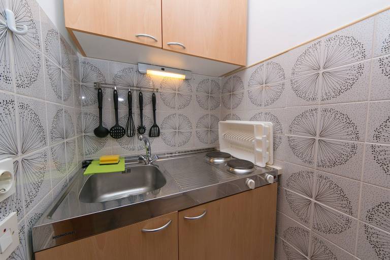Studio flat with terrace Brela, Makarska (AS-20778-a) — photo 4