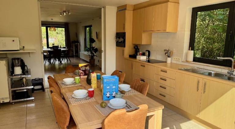 Fully equipped lovely house with BBQ, garden & patio | Good for workation | Dogs allowed — photo 4