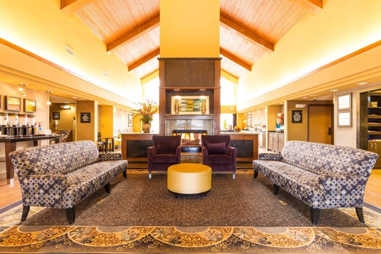 Hampton Inn & Suites Chicago/Hoffman Estates — photo 3