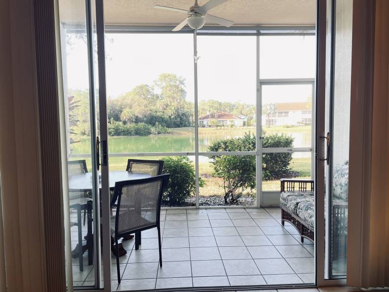 Sapphire Lakes Quartz Subdivision 1 floor no stairs Pickleball 3BR Naples Monthly Retreat Gated Pool — photo 5