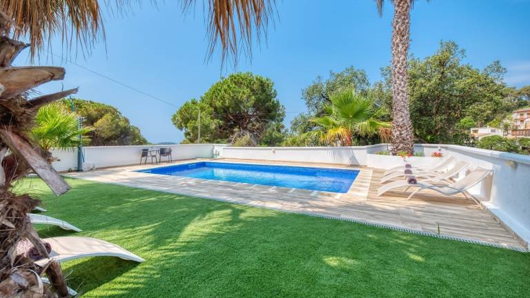 Villa "Costacabana - Marcella" with Private Pool, Private Terrace & Wi-Fi — photo 4