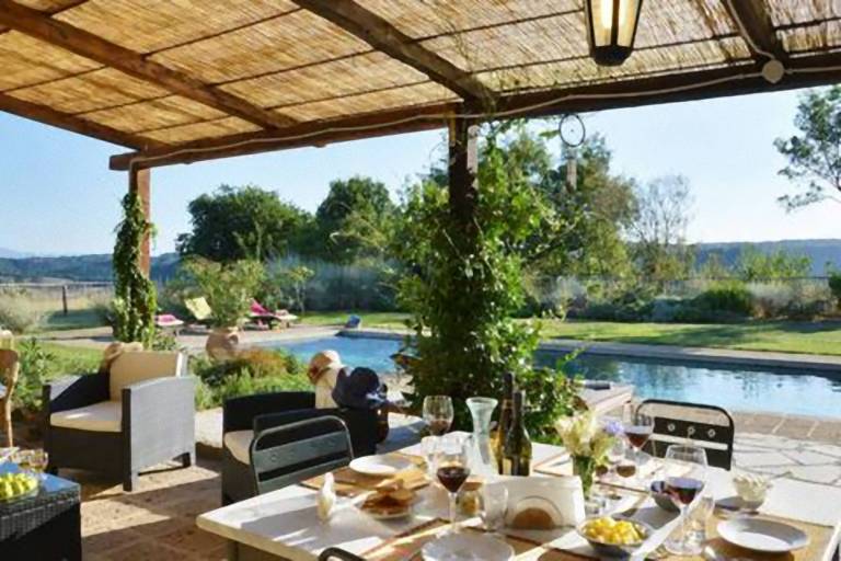 Family-oriented house with garden, private pool & barbeque | Dogs allowed — photo 4
