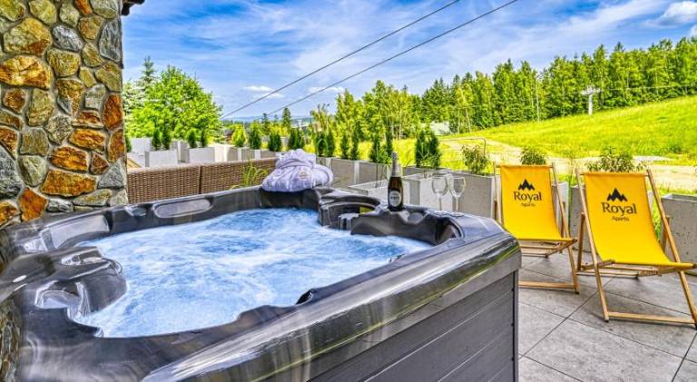 Rental apartment with hot tub in Szklarska Poreba