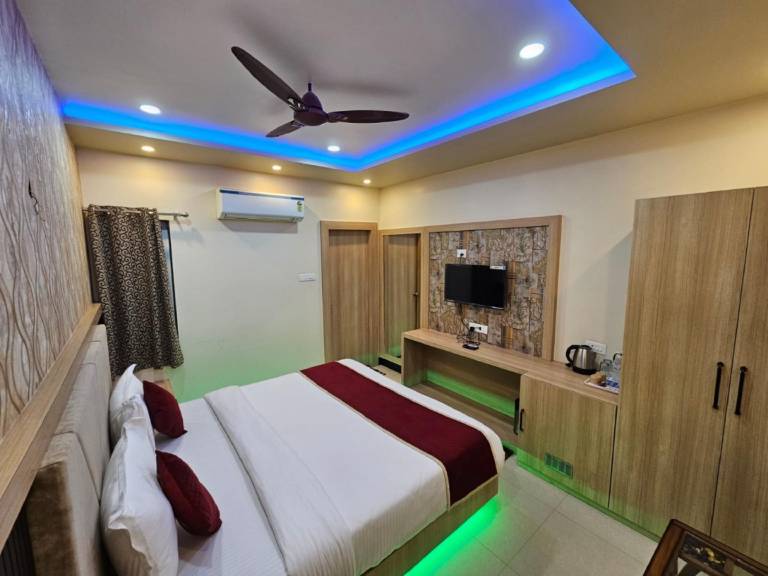 Goroomgo Kashi Heaven Premium Homestay Near Kashi Vishwanath Temple Varanasi — photo 3