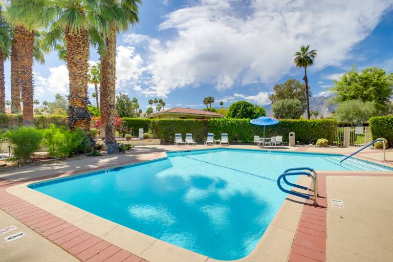 Sunny Palm Springs Haven: Fenced Patio, 6 Pools! — photo 2