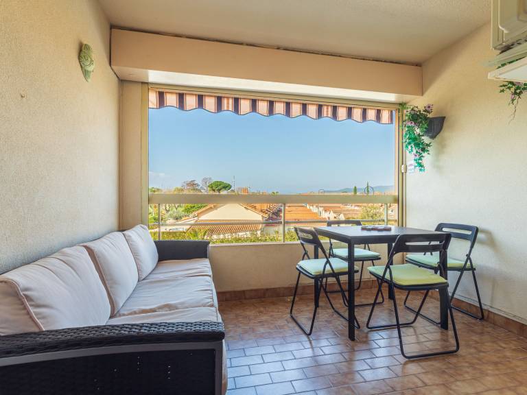 Holiday apartment with patio | Nature view | Next to the beach | Pets are welcome — photo 4