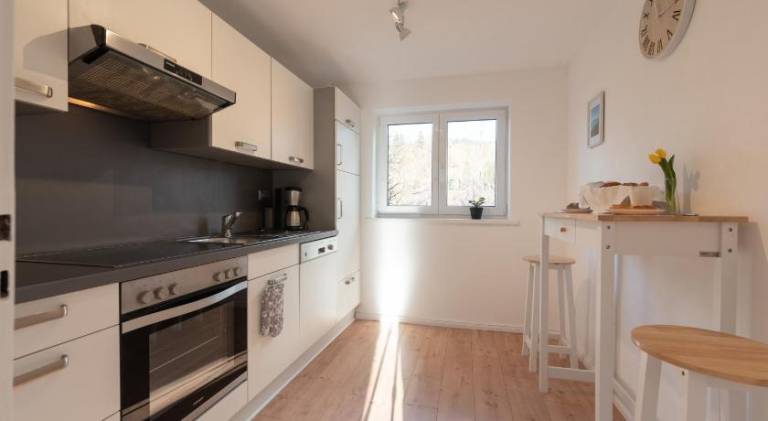 Rental apartment with 2 rooms for 5 persons — photo 4