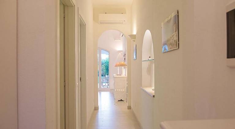 Villa with 2 rooms for 6 persons — photo 5