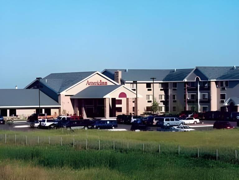 AmericInn by Wyndham Shakopee Near Canterbury Park in Shakopee, MN