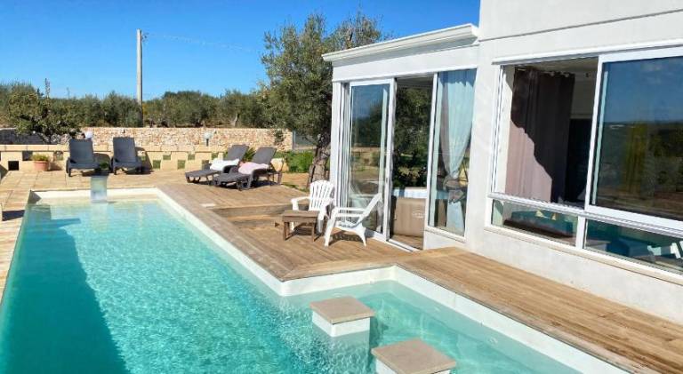 Villa with jacuzzi & pool in Polignano a Mare