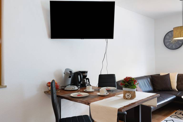 Charming holiday apartment with garden & barbecue | Garden view | Pet-friendly — photo 5