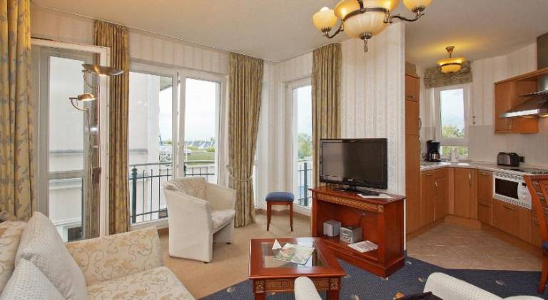 Serviced apartment with sauna & pool | Next to the beach | Pets are welcome — photo 2