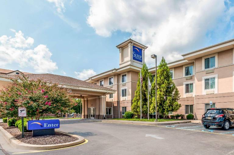 Sleep Inn & Suites Dover University Area in Dover, DE