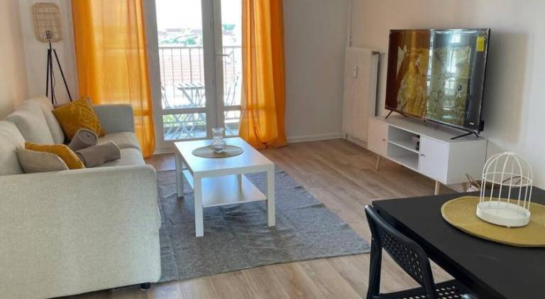 Rental apartment with 3 rooms for 6 persons — photo 2