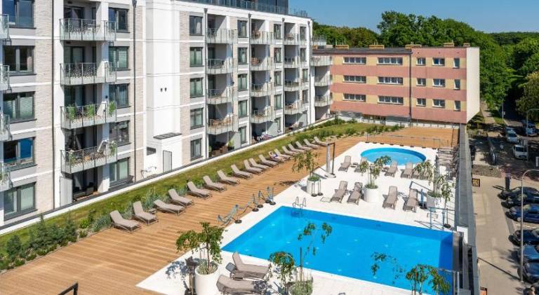 Holiday apartment with jacuzzi & pool — photo 5