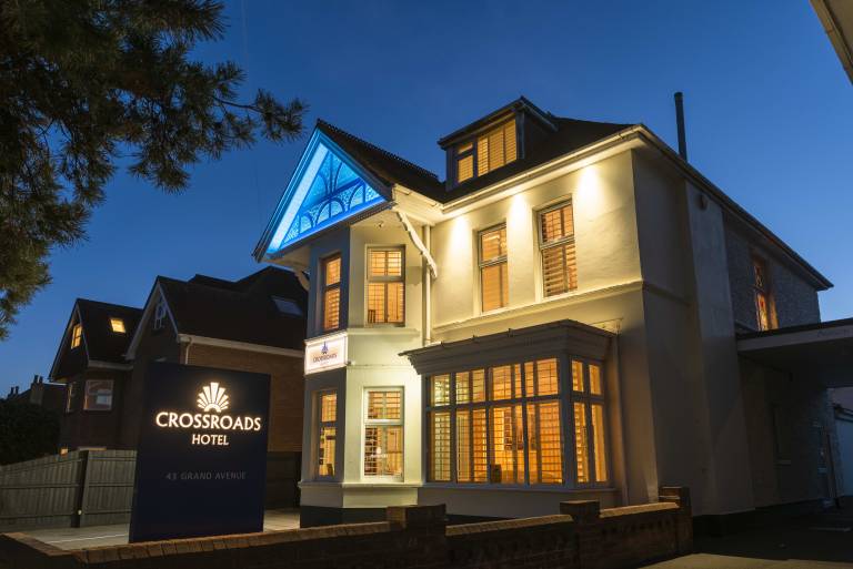 Crossroads Hotel — photo 2