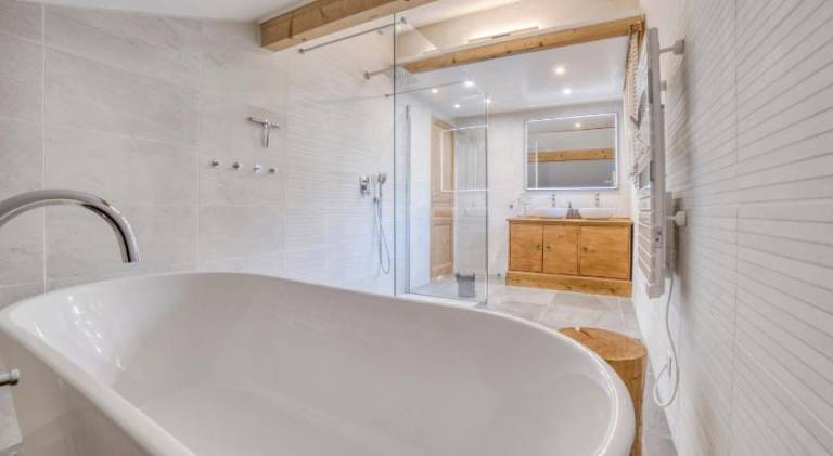 Chalet with 1 room for 8 persons — photo 3