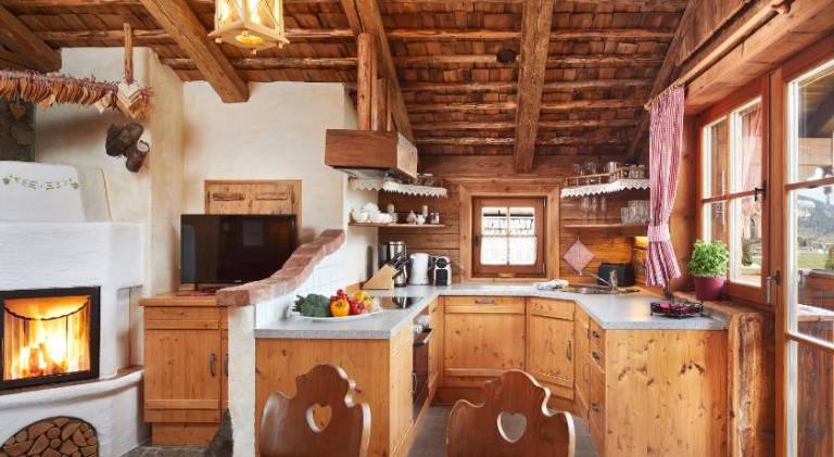 Chalet with terrace, BBQ & garden — photo 5