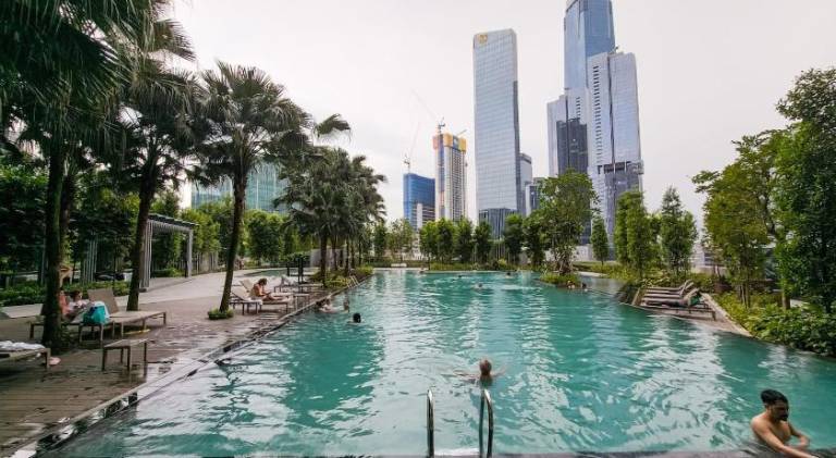House with jacuzzi & pool | Near KLCC Park | Perfect for remote work — photo 5