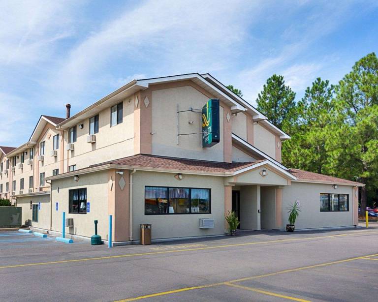 Quality Inn Chesapeake - Greenbrier in Chesapeake, VA