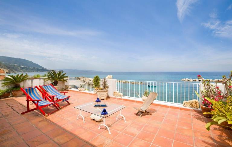 Casa Bagnara Calabra