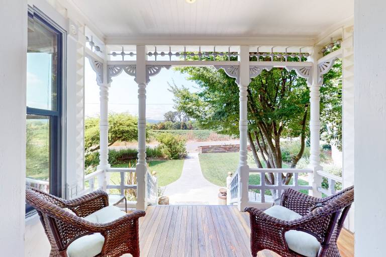 Healdsburg, CA Vacation Rentals from 143 HomeToGo