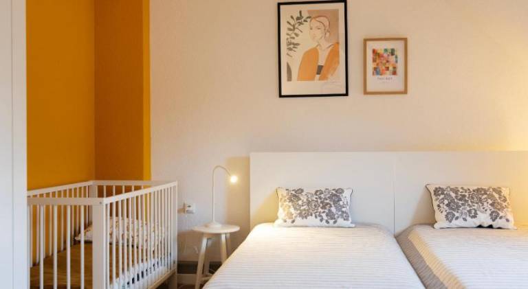 Holiday apartment with 3 rooms for 11 persons in Duisburg