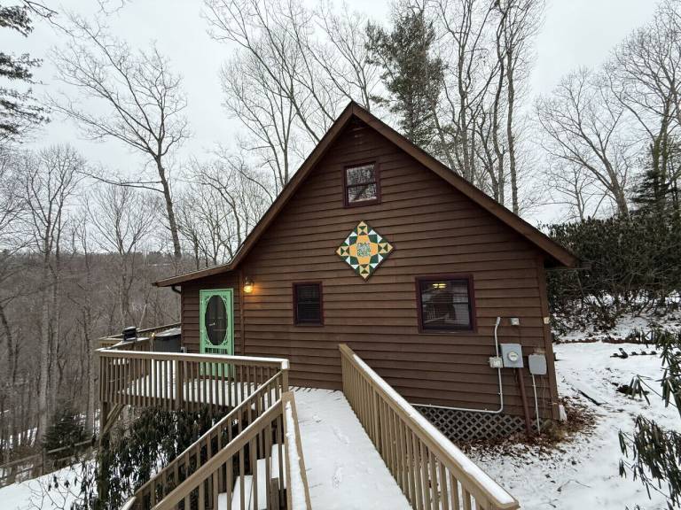 Cabin West Jefferson