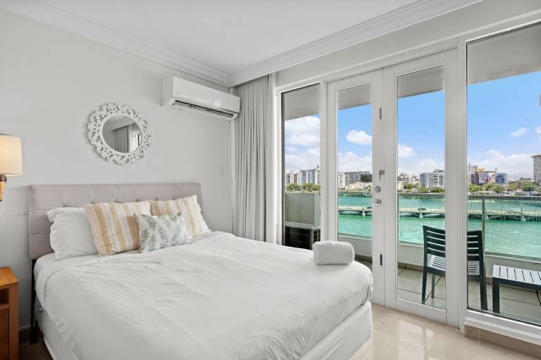 lagoon819 bl in San Juan