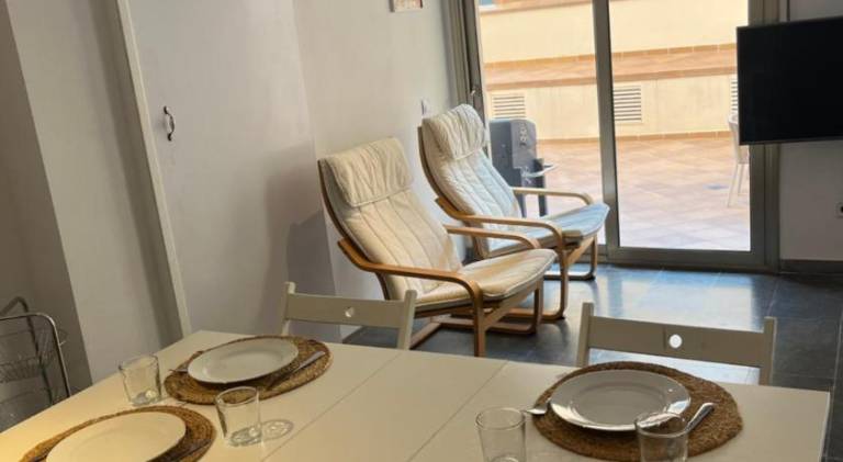 Private terrace 1BR apt - 4min walk to the beach — photo 5