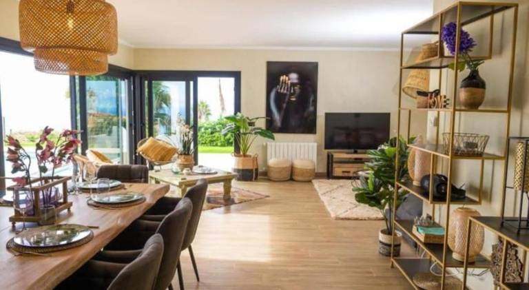 Villa with grill, private pool & garden | Good for workation — photo 4