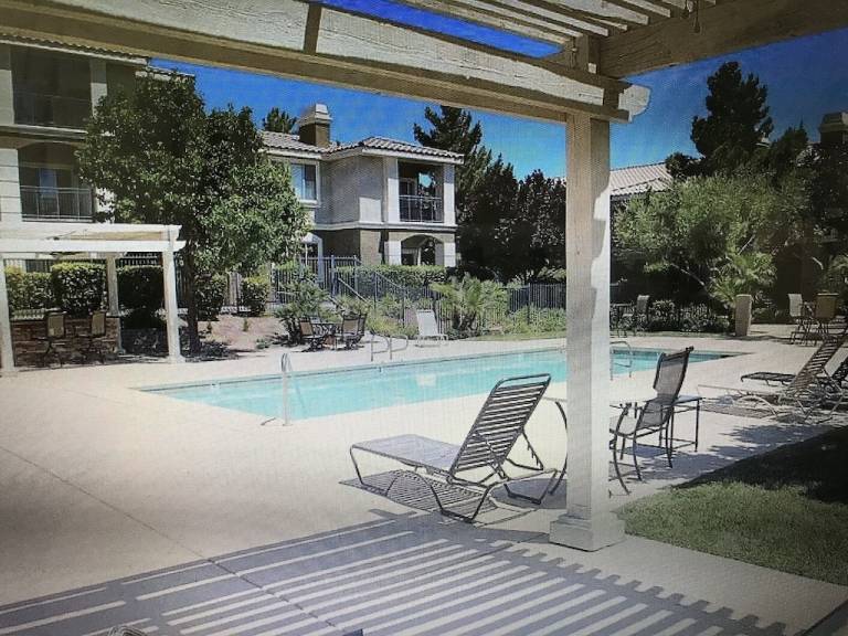 Condo  Seven Hills