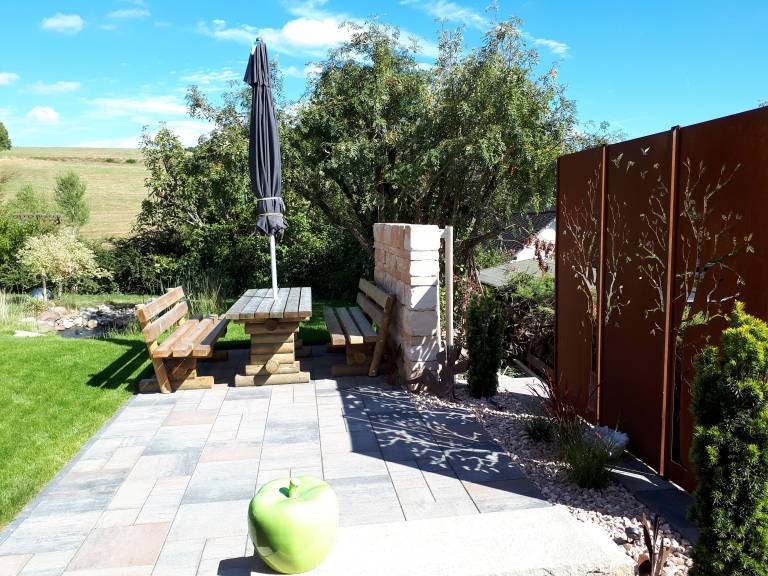 Holiday apartment with yard & terrace — photo 5