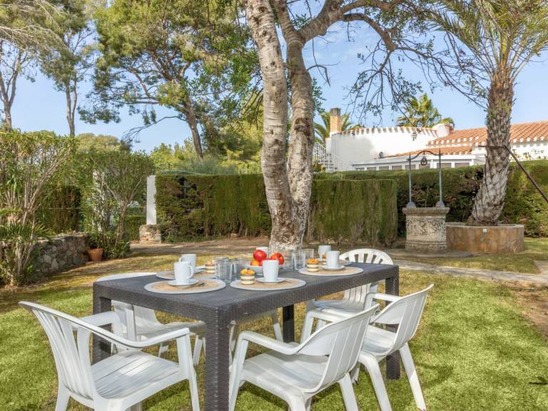 House with garden, BBQ & terrace — photo 2