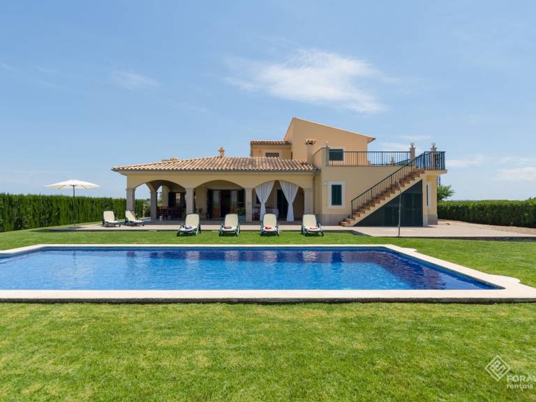Villa La Puebla