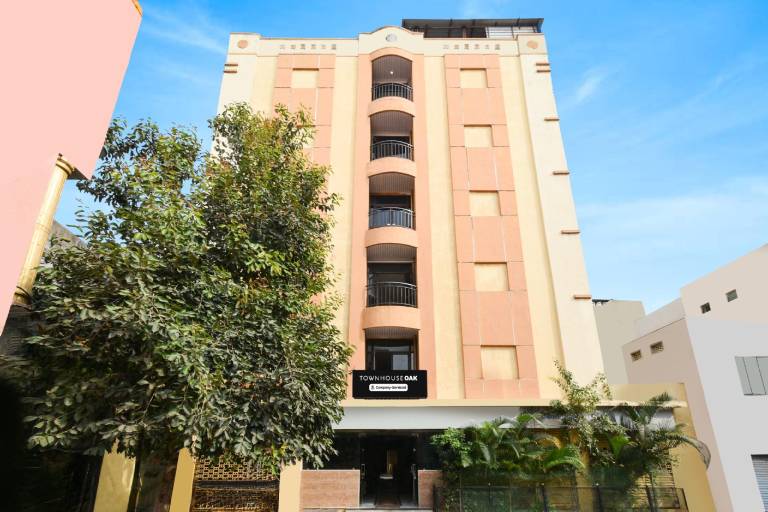 Townhouse OAK Secunderabad Near Railway Station Formerly Hotel Brahma in Banjar